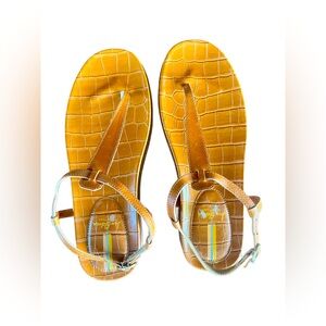 Sam Edelman Thong Sandals Size 8. Never been worn.